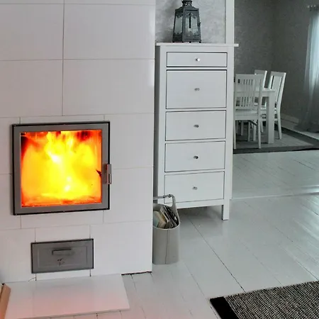 Romantica Majoitus Kokkola بيت ضيافة 4*