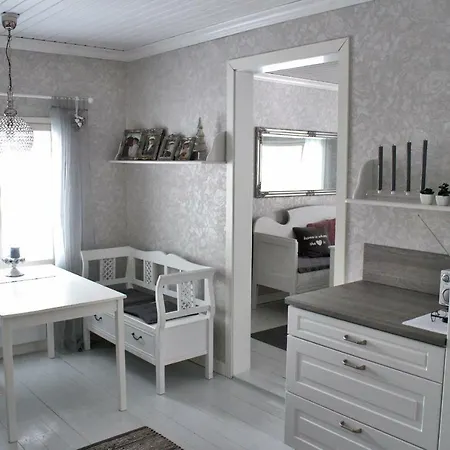 Romantica Majoitus Kokkola كوكولا