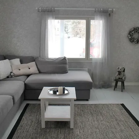 Romantica Majoitus Kokkola Πανσιόν